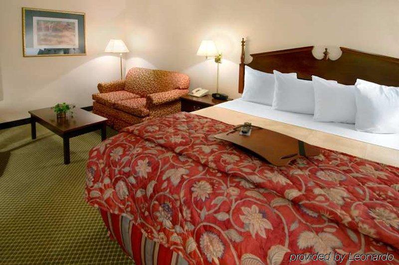 Best Western Cy-Fair Houston Room photo