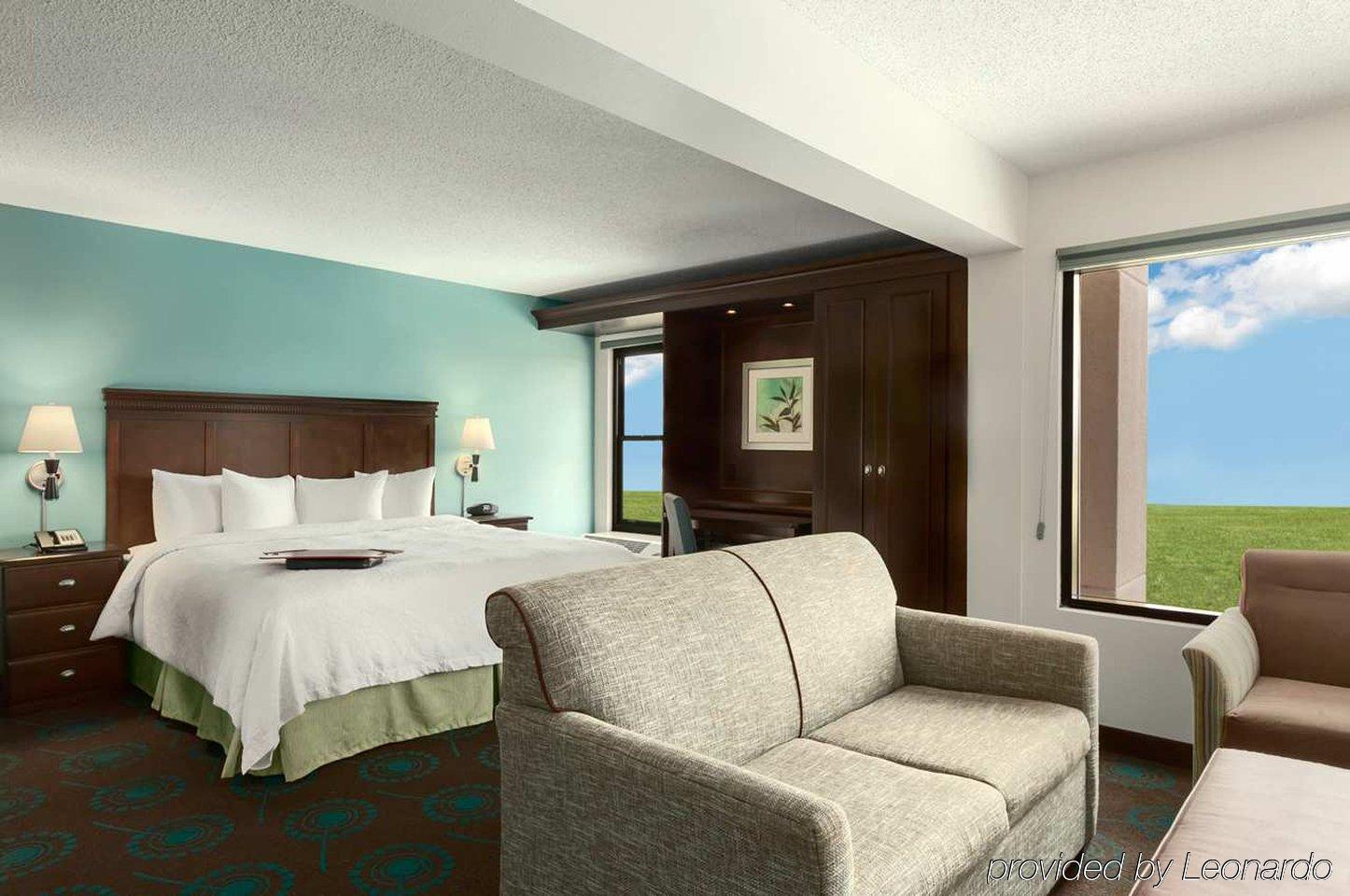Best Western Cy-Fair Houston Room photo